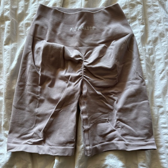 Alphalete amplify biker shorts - Picture 2 of 2